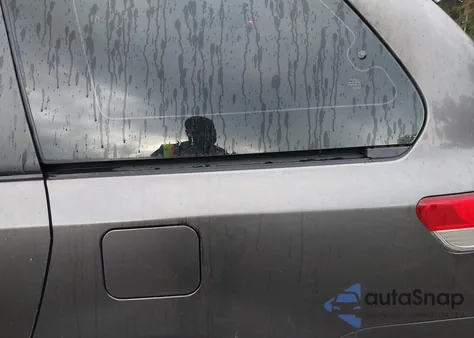 2012 Toyota Sienna Base 7 Passenger z USA, uszkodzony, nr VIN 5TDKA3DC8CS016671